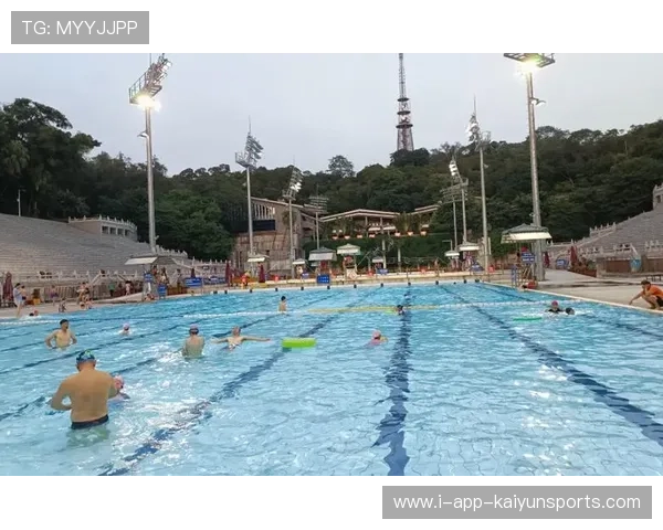 游泳赛事引入智能防溺水技术保障安全，游泳项目比赛